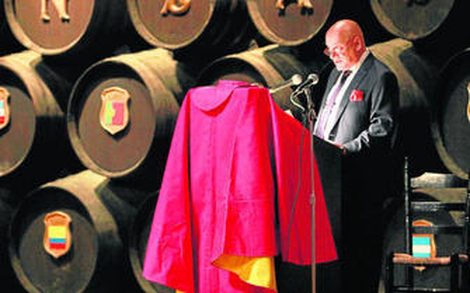 Bernardo Palomo, en un momento de su pregón ayer, en la bodega de la Concha de González Byass.