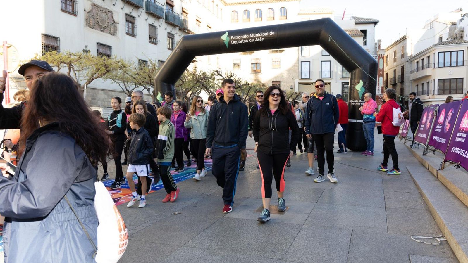 En imágenes: kilómetros para la esperanza de Celia en el CxM Trail Solidario IES Fuente de la Peña (I)