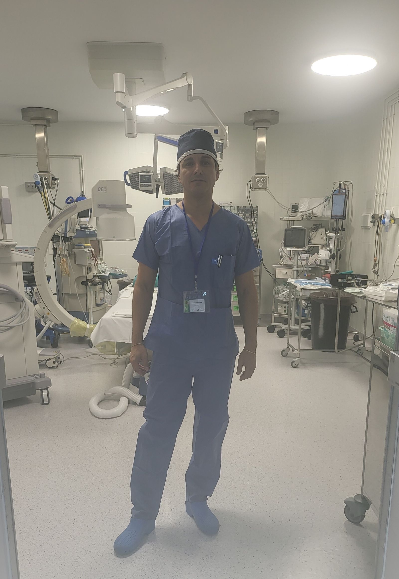 El enfermero Manuel Luque en quirófano, en una imagen de archivo.