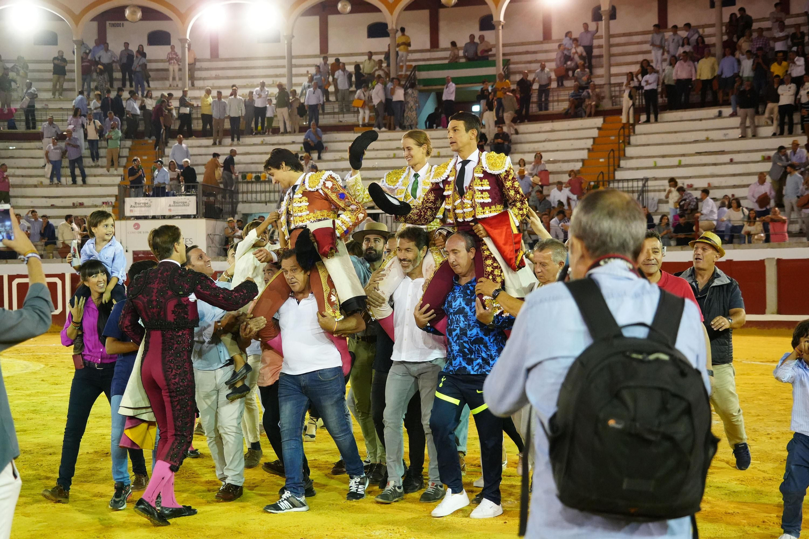 El triunfo de Rocío Romero, Manzanares y Roca Rey en la plaza de toros Pozoblanco, en imágenes