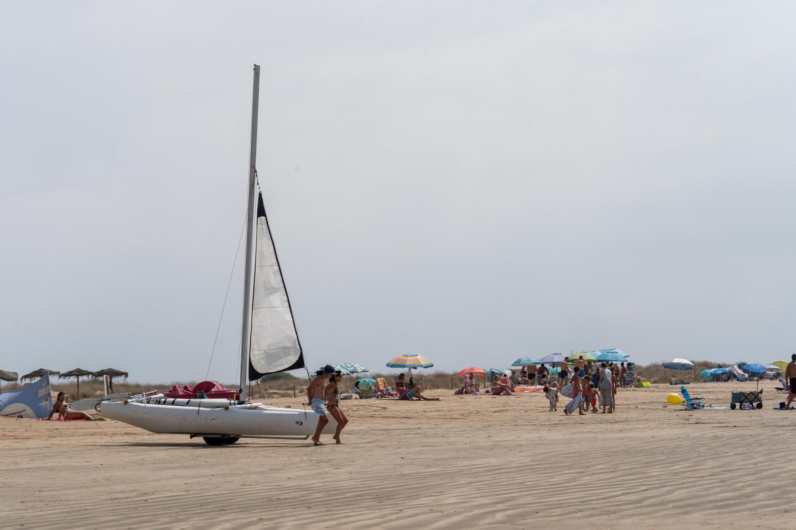 El ambiente de las playas de Huelva el domingo 24 de agosto