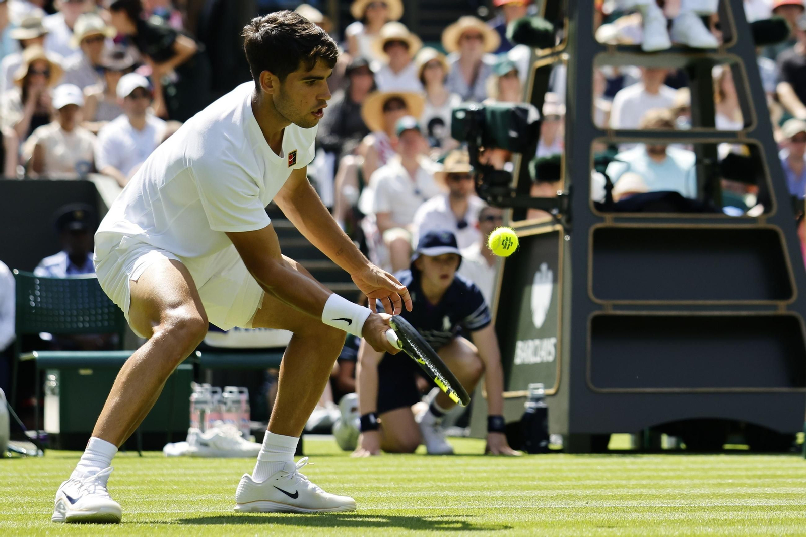 Las imágenes del debut de Alcaraz en Wimbledon y del resto de la jornada