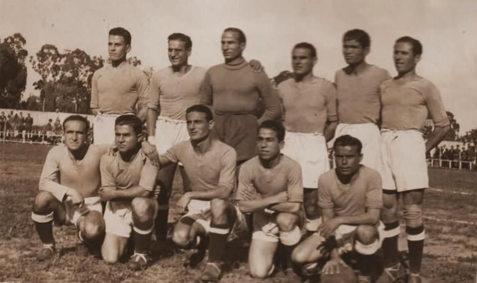 1942: el histórico Xerez F. C. de Larios, Ruibal, Morera o Ventura, entre otros.