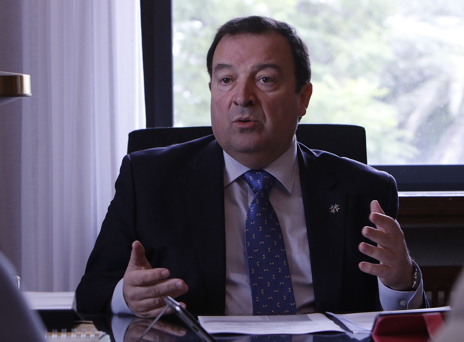 El fiscal jefe, Luis Fernández Arévalo, durante la entrevista.