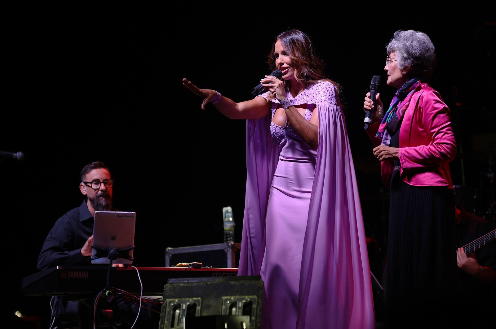 Imágenes del concierto de Ana de Caro en las Fiestas de La Cinta 2024