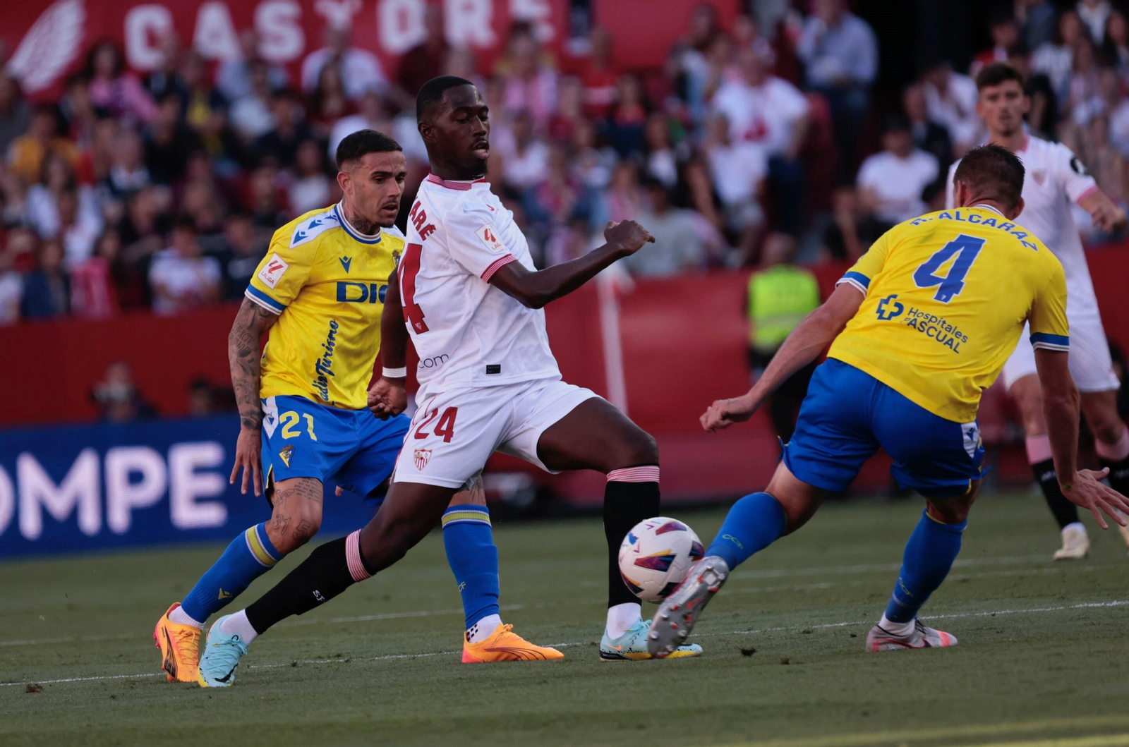 Todas las imágenes del Sevilla-Cádiz