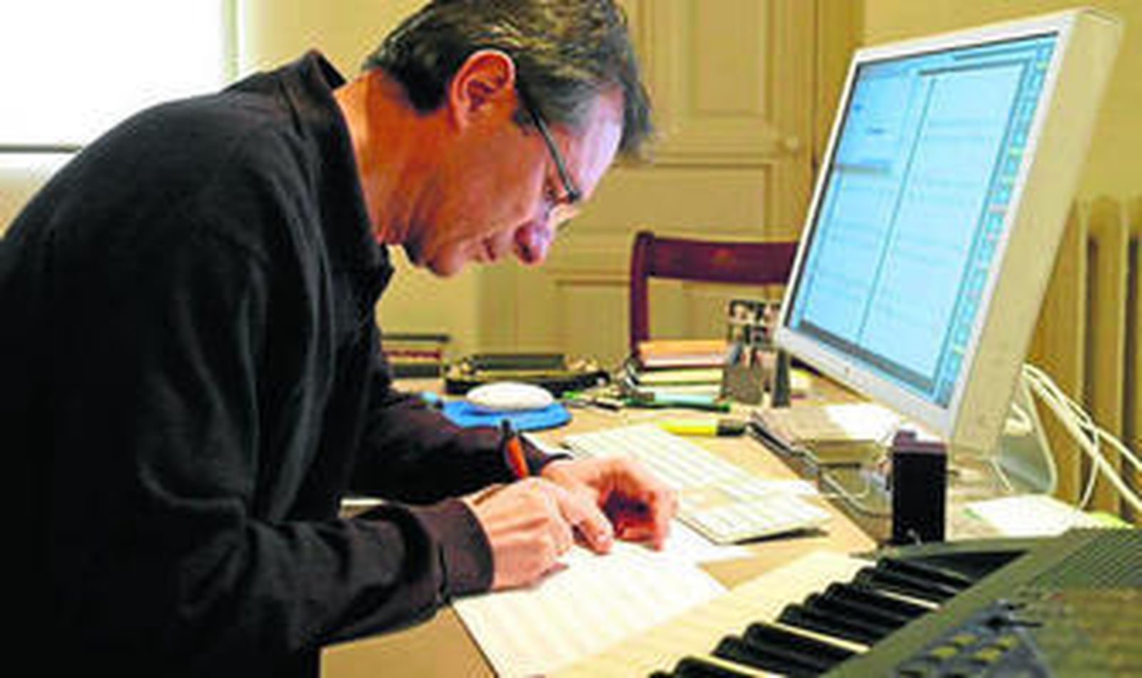 Alfredo Aracil logra el galardón por una trayectoria de más de 40 años.