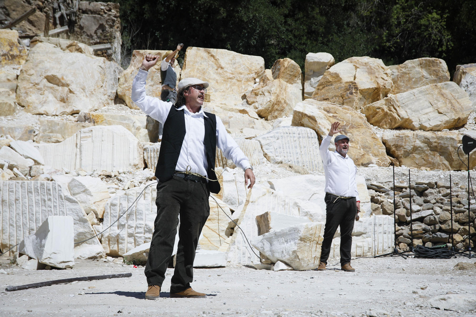Imágenes de "Canteros y Caciques en la lucha por el Mármol" de Macael