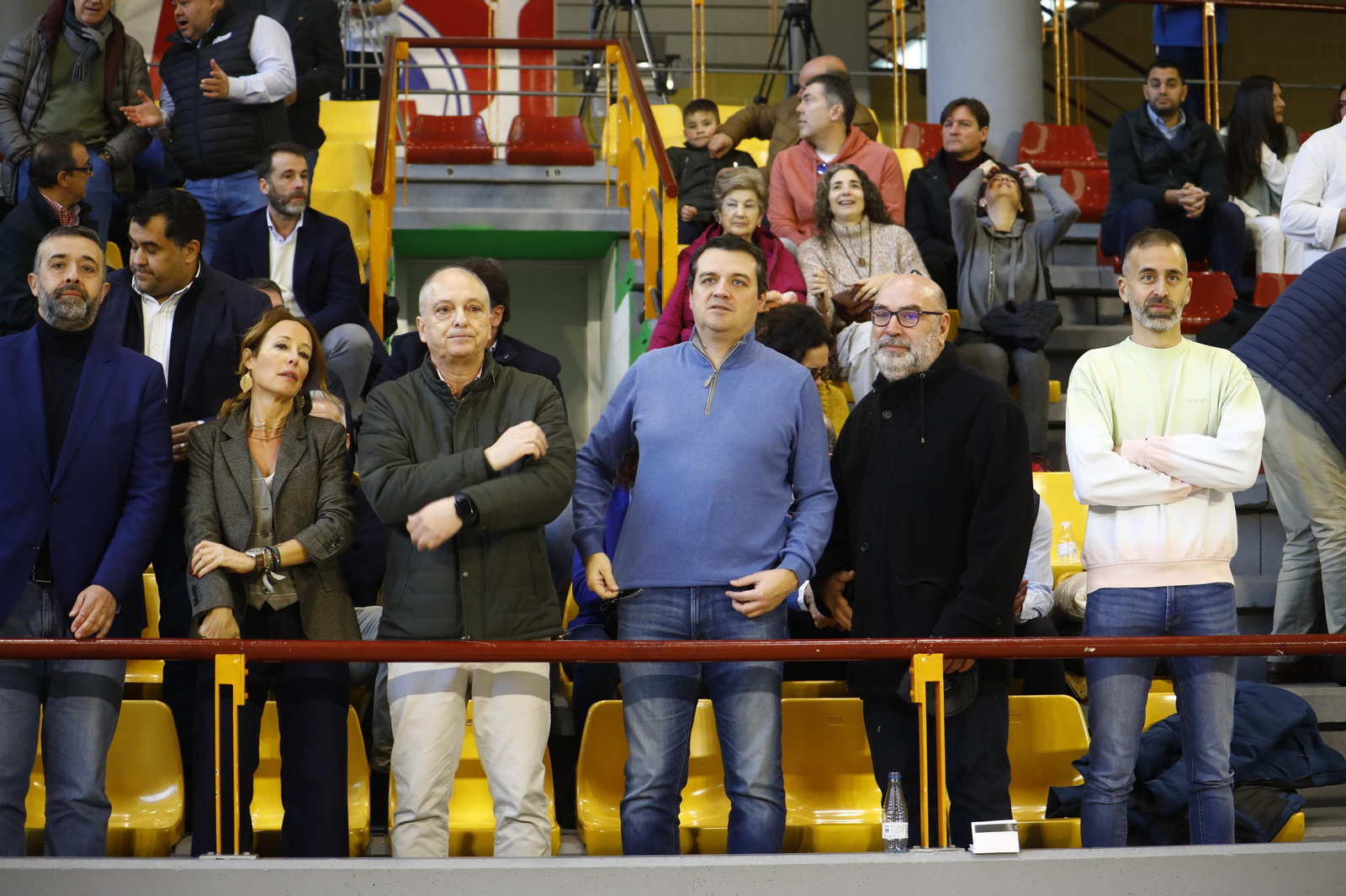 Las mejores fotos del ambiente en Vista Alegre para el derbi entre el Coto Córdoba y el UCB Camper Eurogaza