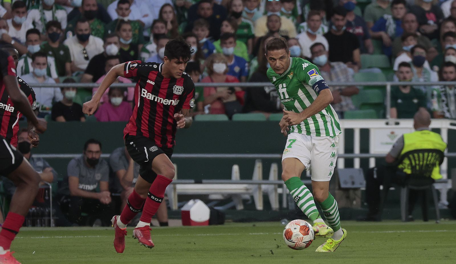 Las imágenes del Betis contra el Bayern Leverkusen