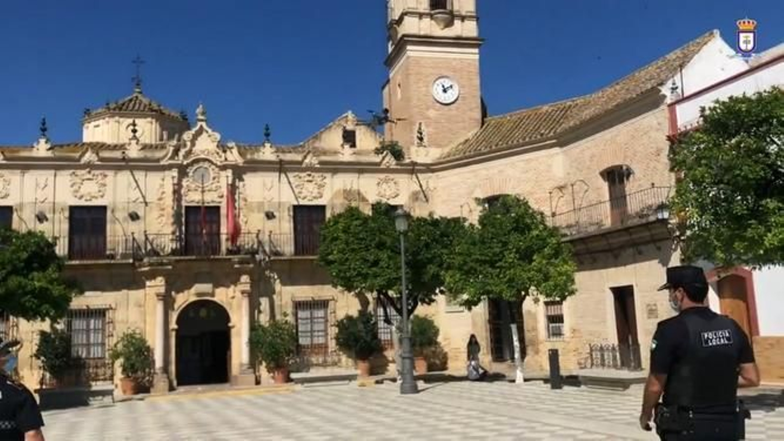 Roban un aire acondicionado en el consultorio de Lora del Río