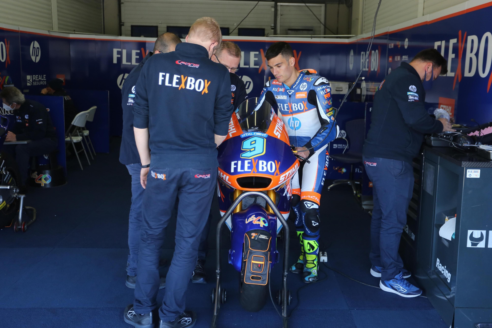 Segundo día de entrenamientos de Moto2 y Moto3 en el Circuito de Jerez