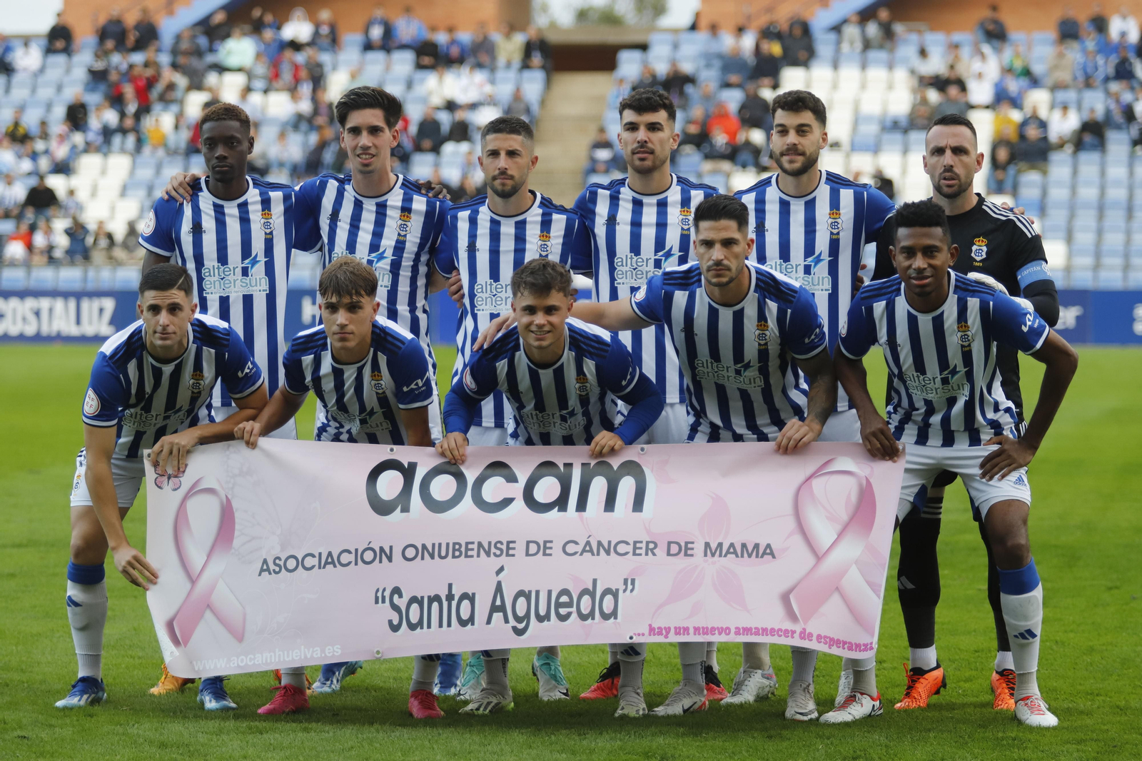 Imágenes del encuentro entre el Recreativo Huelva y el San Fernando