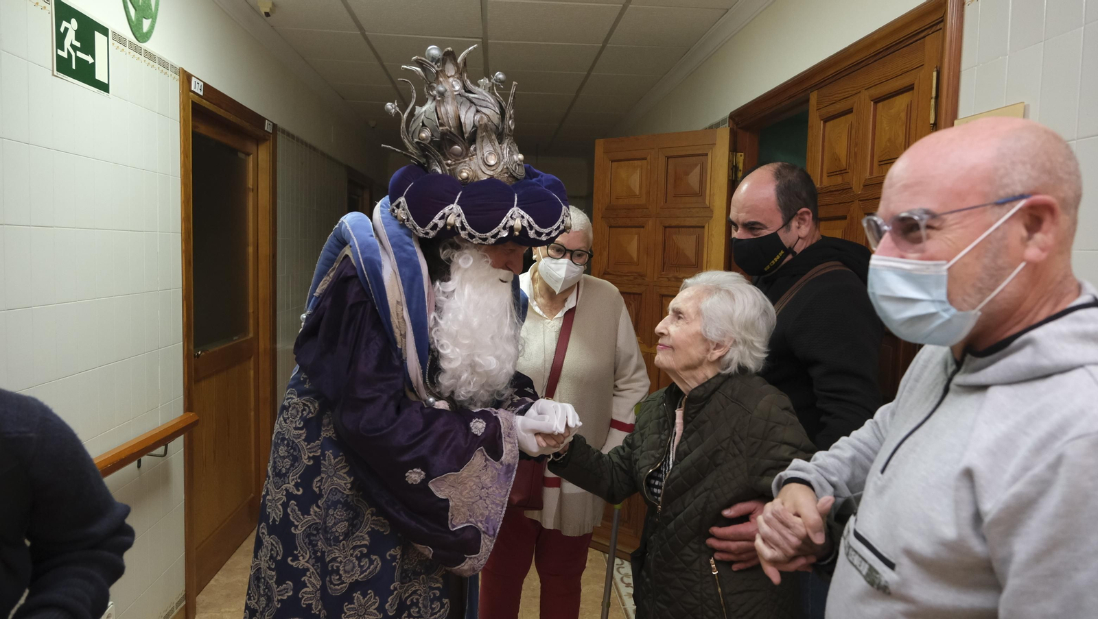 Los Reyes Magos en la Residencia Santa Teresa Jornet