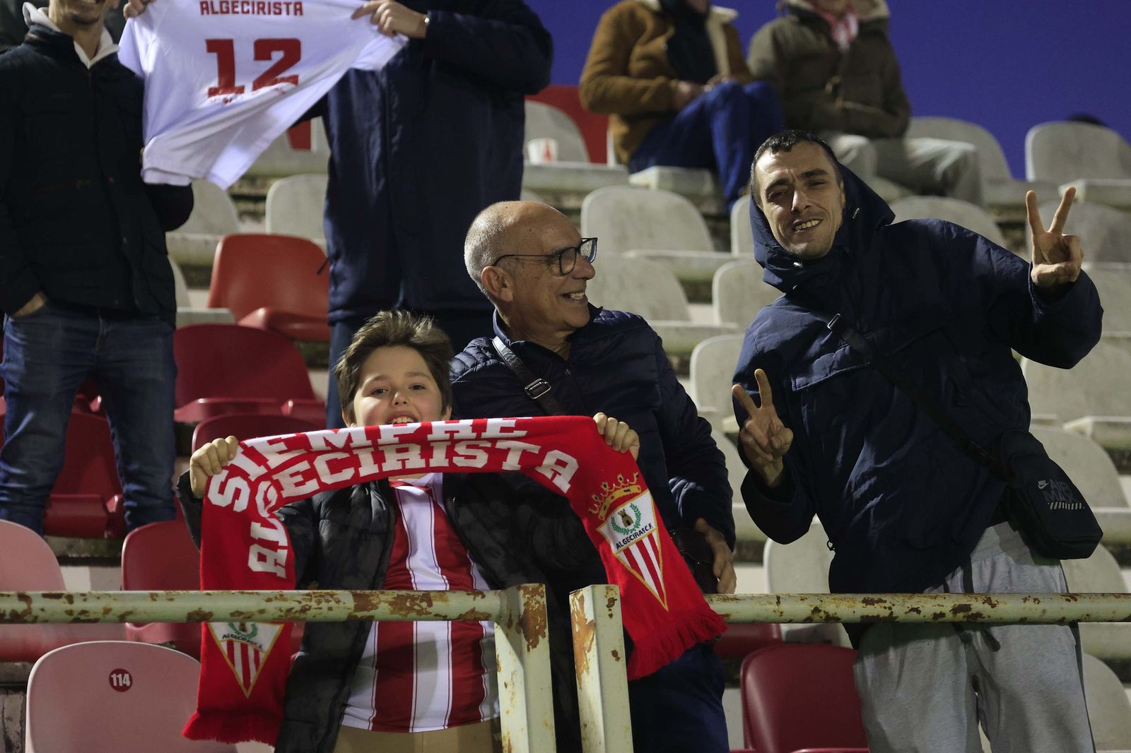 Búscate en el Nuevo Mirador durante el Algeciras - Juventud Torremolinos de Primera Federación