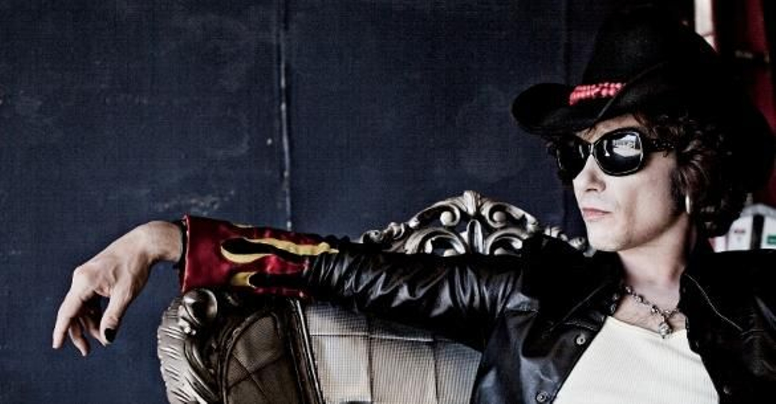 Bunbury confirma que su concierto de Sevilla "sigue en pie"