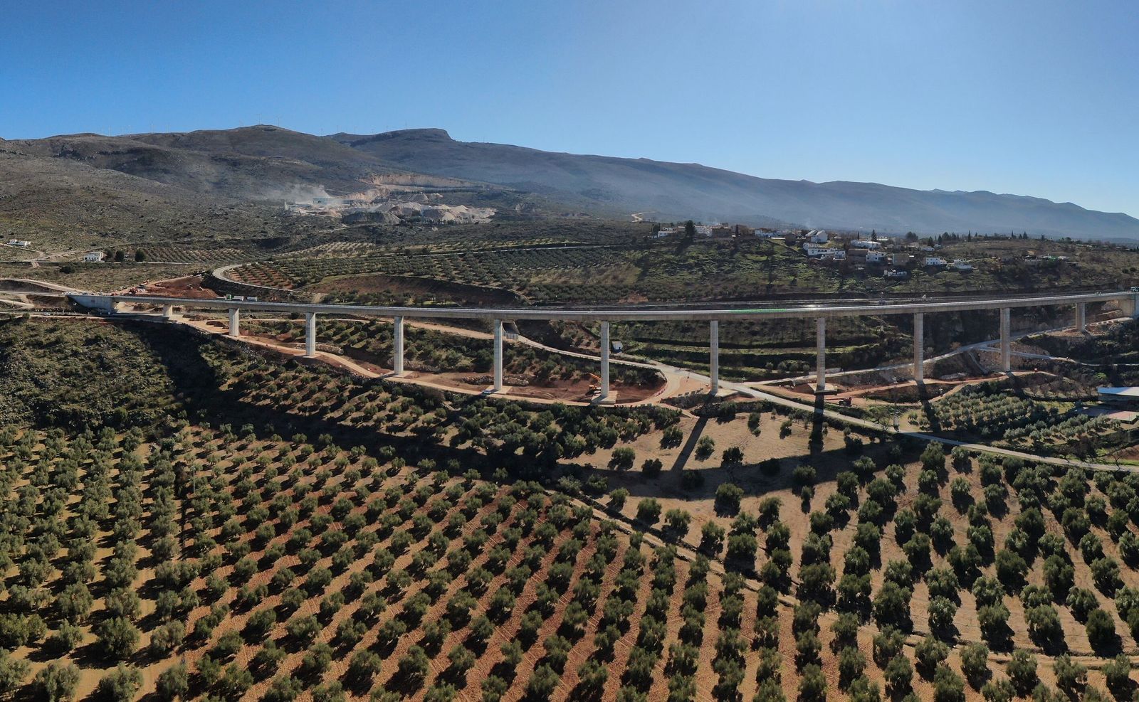 Imagen de archivo de un viaducto de la Variante de Loja
