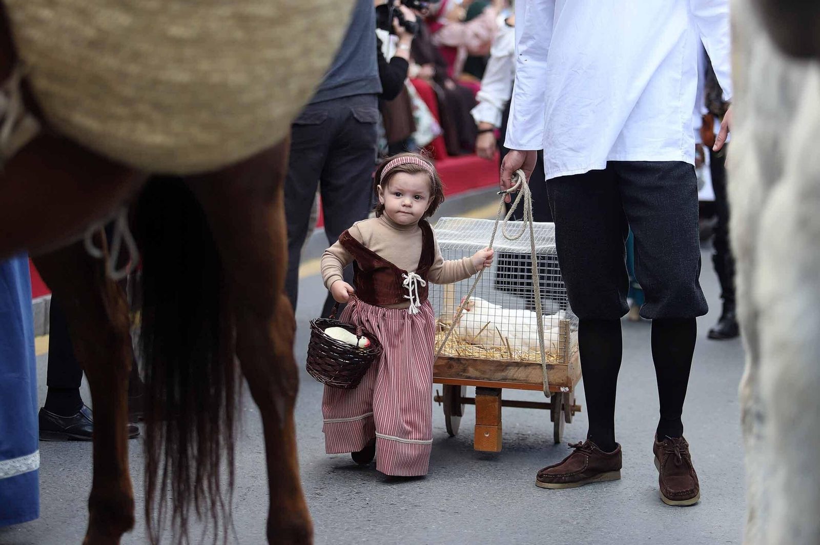 Imágenes del gran ambiente en la Feria Medieval de Palos de la Frontera, Huelva