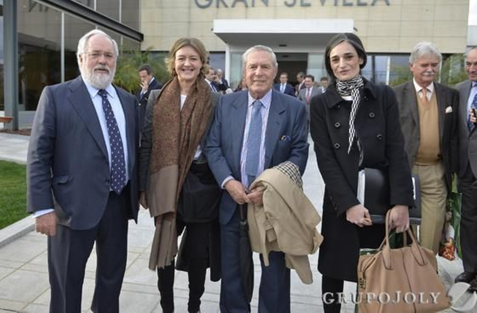 Miguel Arias Cañete; Isabel García Tejerina, secretaria general de Agricultura; el abogado José Ramón del Río y María García, del gabinete del ministro. / Juan Carlos Vázquez