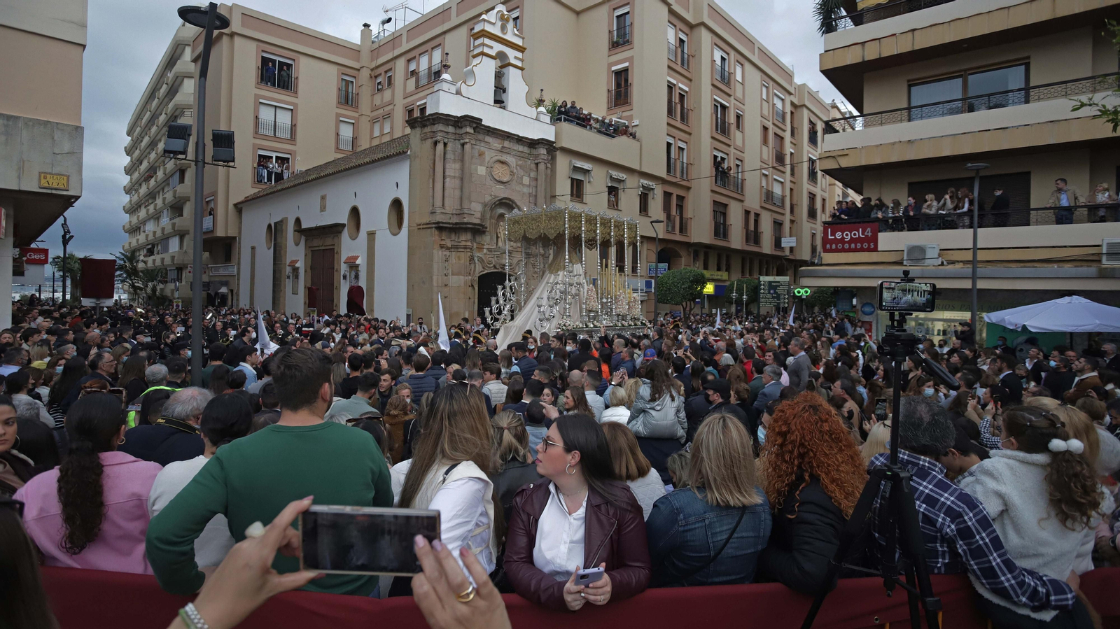 Fotos del Lunes Santo en Algeciras: La Columna y la Legión