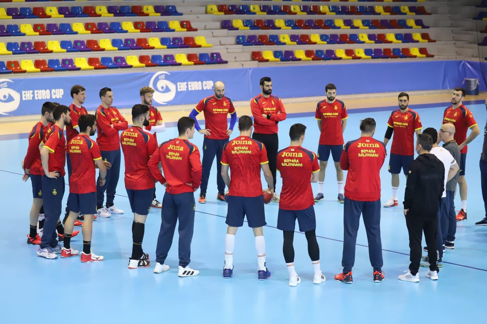 España se prepara para el duelo ante Hungría en Antequera