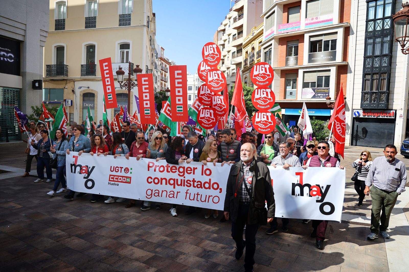 Imágenes del jueves 1 de mayo en Huelva