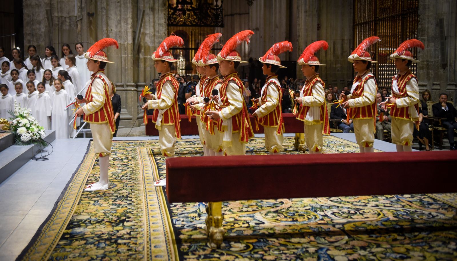 Las fotografías de un Corpus insólito en Sevilla