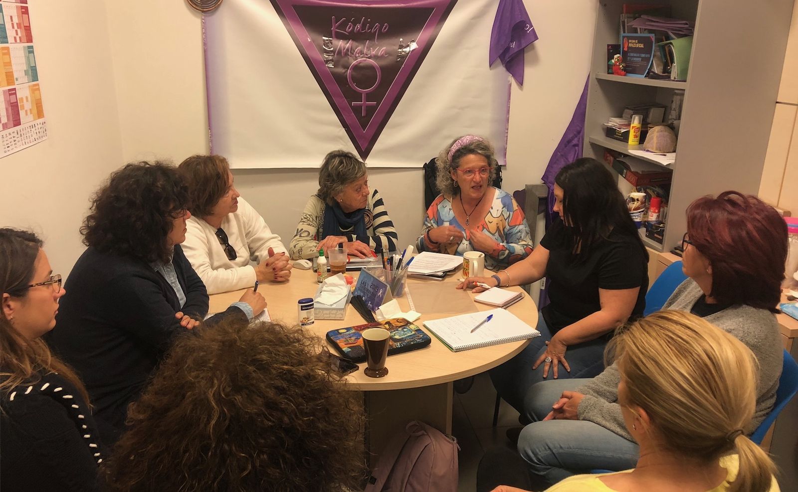 Encuentro mantenido recientemente por representantes de IU y del colectivo feminista.