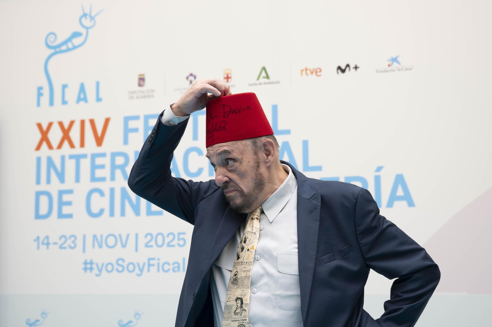 La estrella a JOHN RHYS-DAVIES luce en el paseo de la fama de Almería