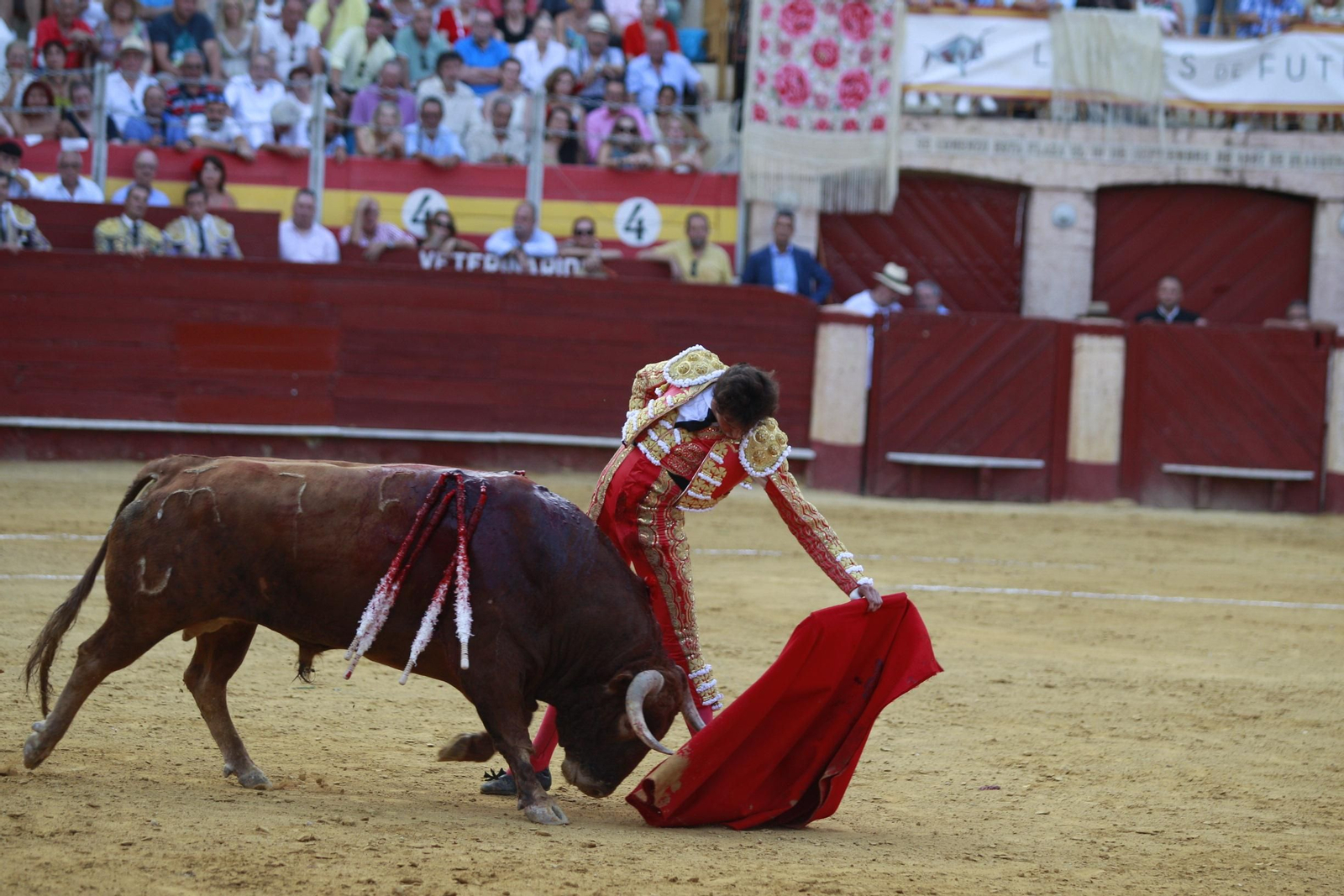 La despedida del torero Enrique Ponce de la Feria de Almería 2024, en imágenes