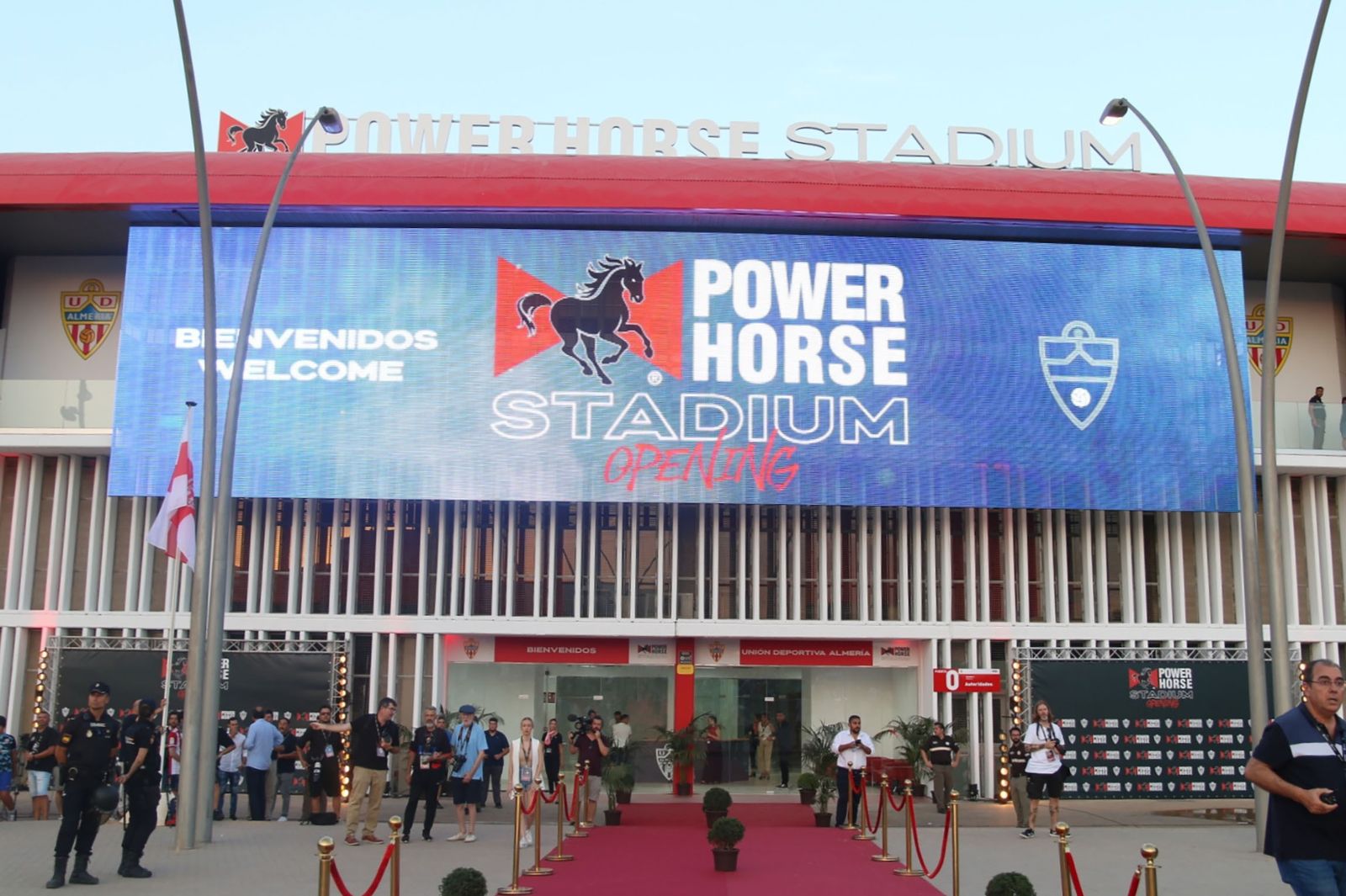 Las imágenes de la fiesta del nuevo Power Horse Stadium