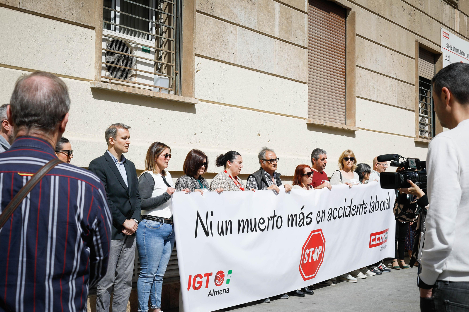 Imágenes de la concentración por muerte de un trabajador en accidente laboral