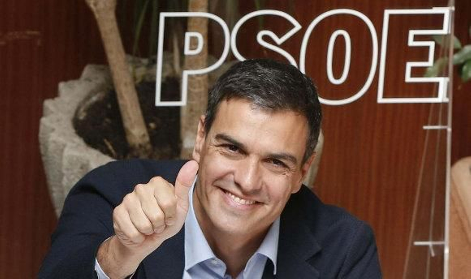 Sánchez se queda sin rivales y será candidato a la Moncloa