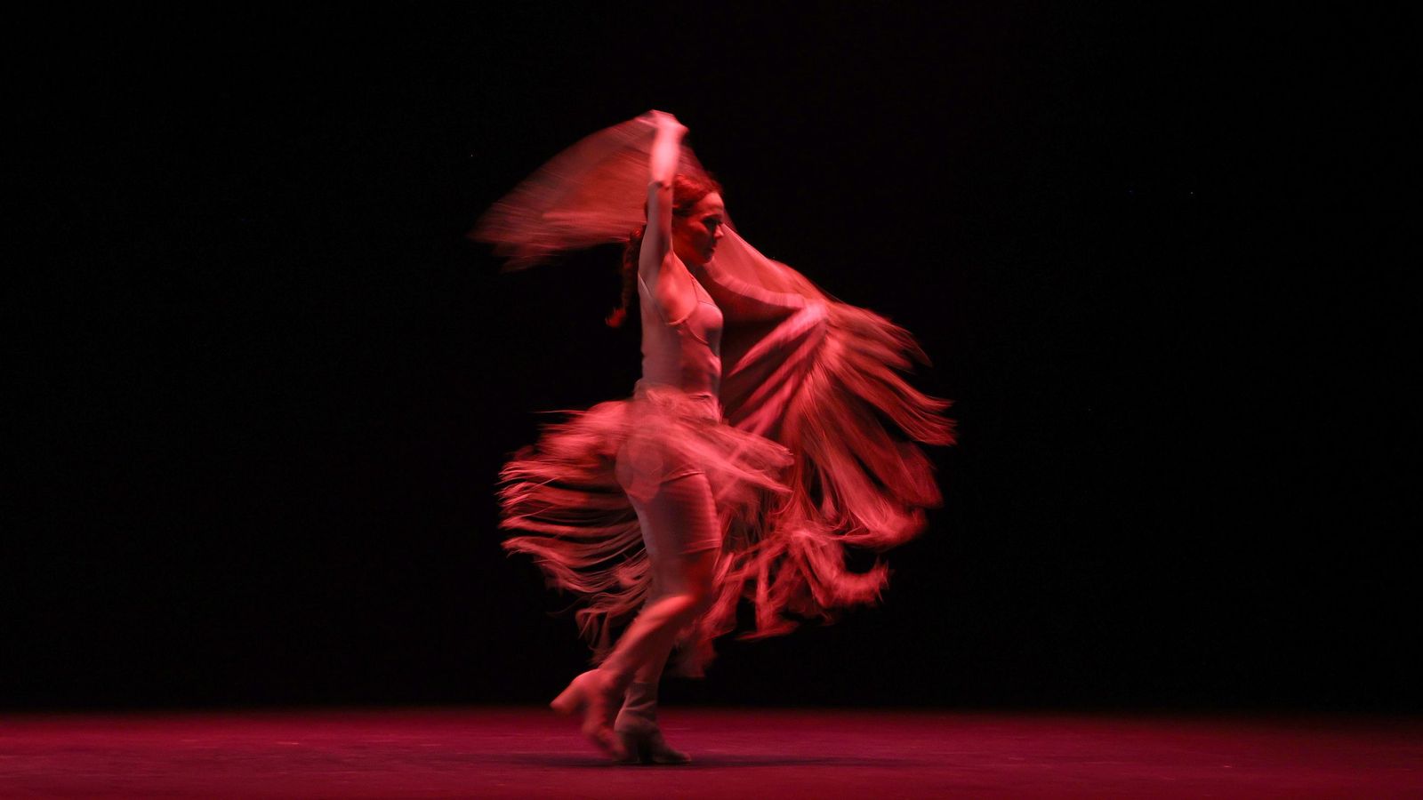 Imágenes de 'La Materia' de Olga Pericet, 30 Festival de Jerez