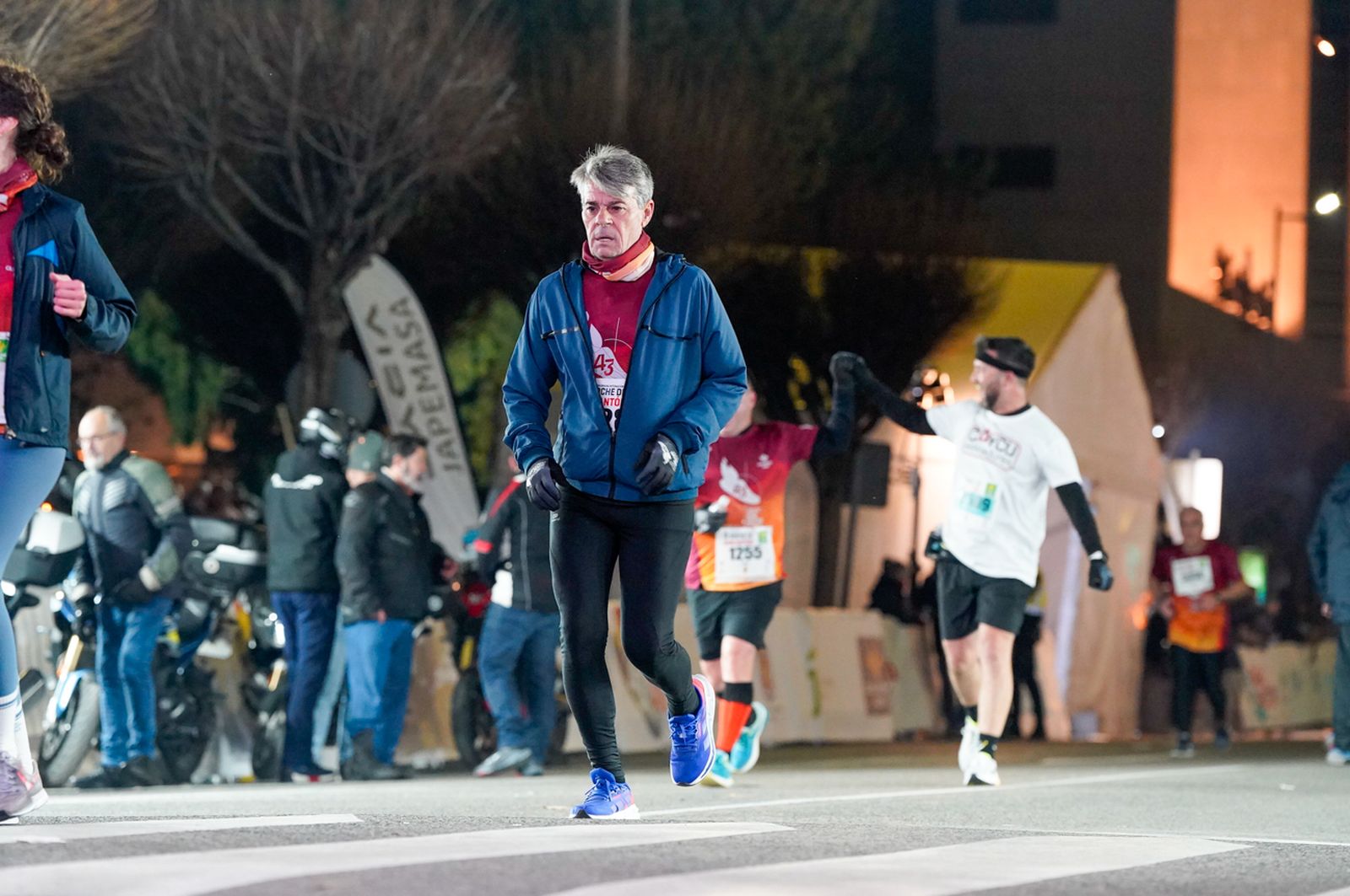 En imágenes: búscate en tu llegada a meta de la Carrera de San Antón 2026 (4)