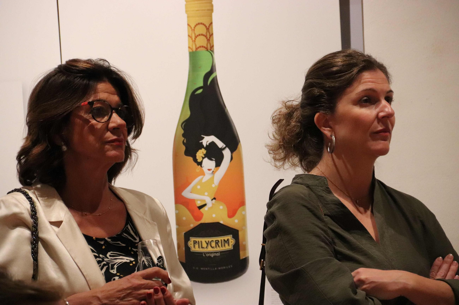 Las imágenes de la exposición de los vinos 'Con nombre de mujer' de Montilla Las imágenes de la exposición de los vinos 'Con nombre de mujer' de Montilla