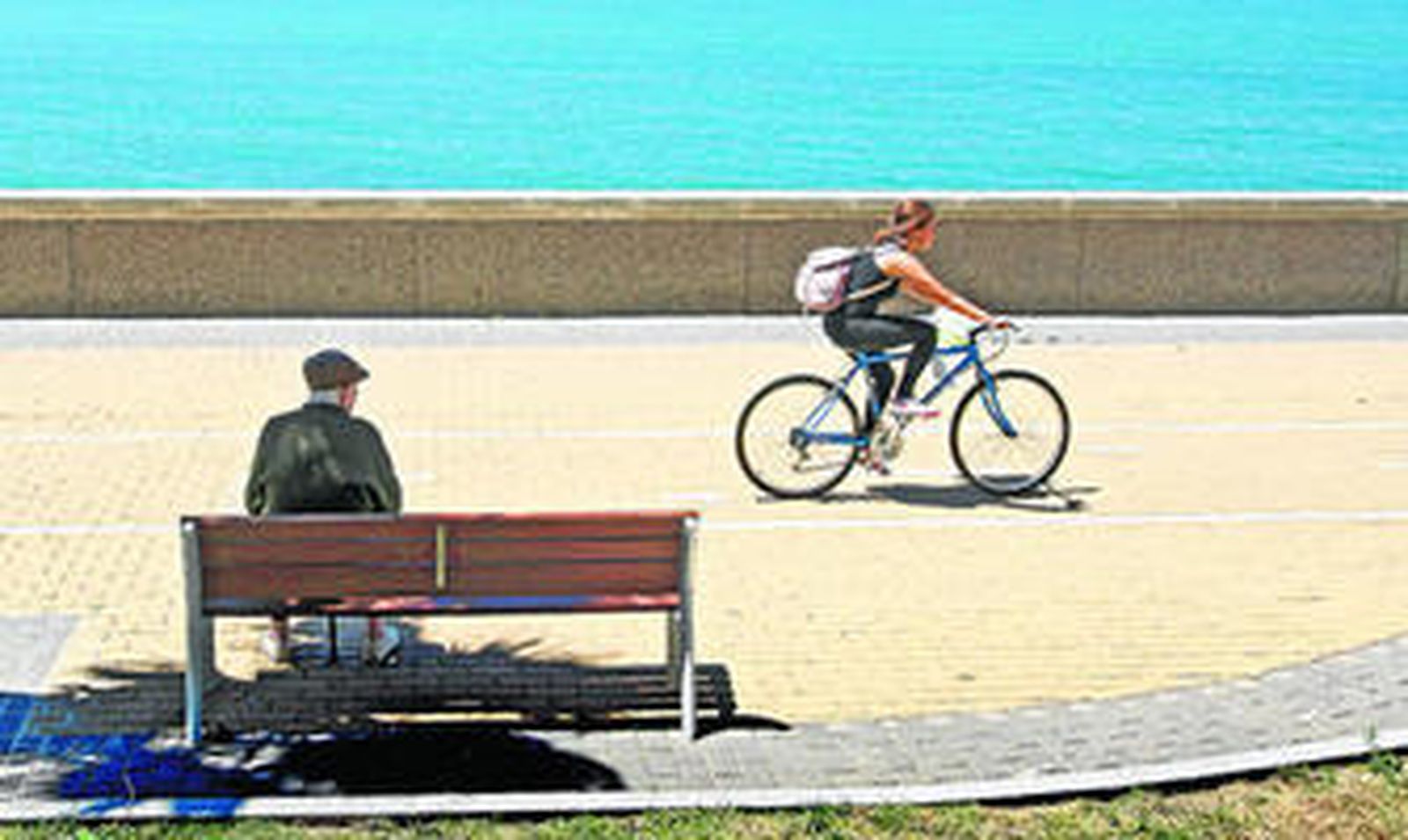 El carril bici ya existente en la conexión entre Puerta Tierra y el casco antiguo.