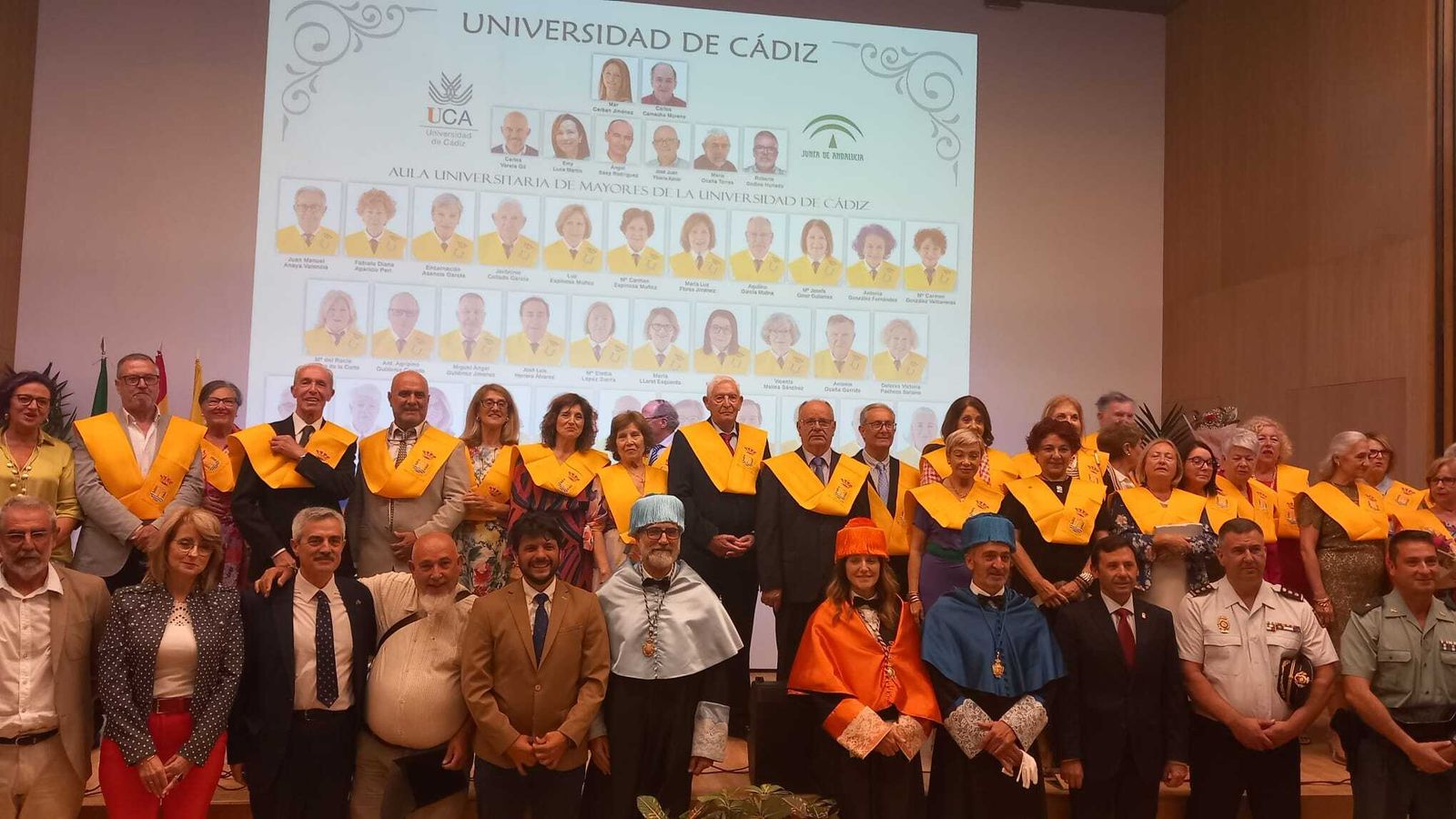 El grupo del Aula de Mayores de la UCA en Algeciras.