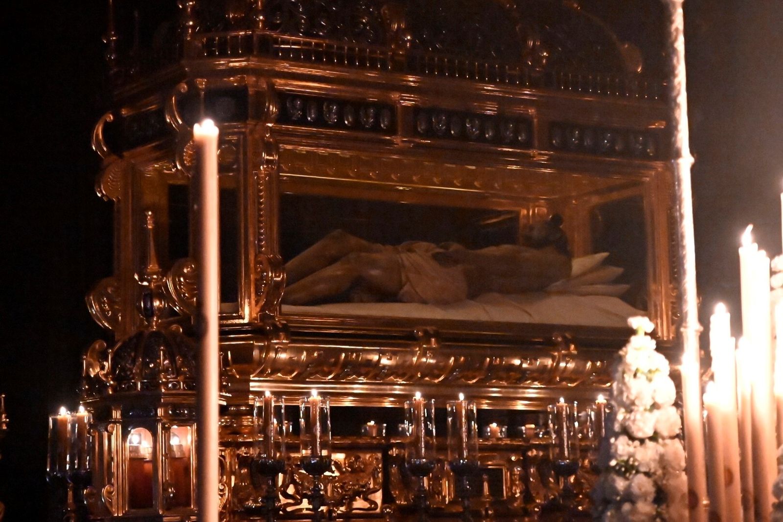 Las mejores imágenes del Santo Sepulcro en este Viernes Santo de Córdoba