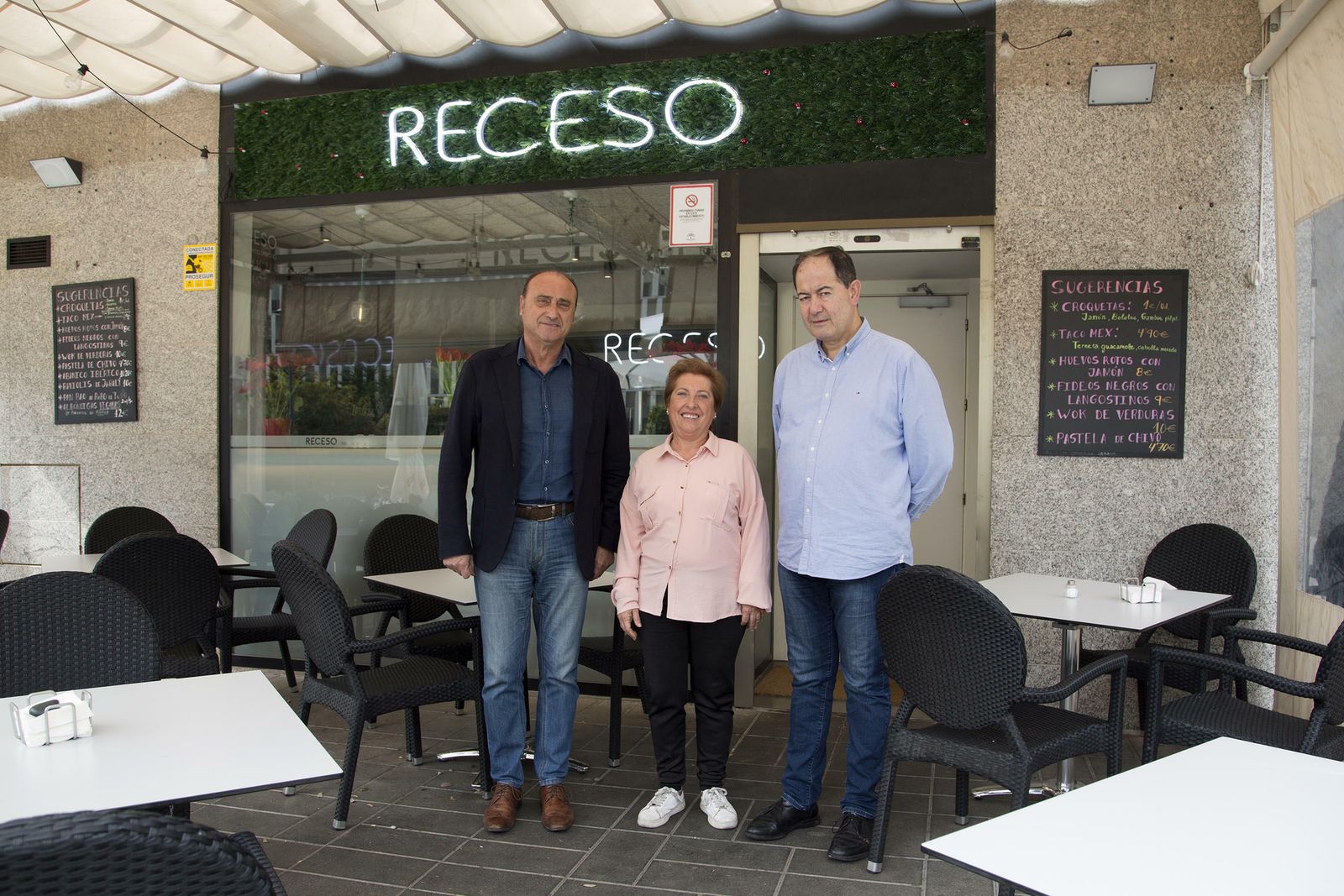 Juan Luis Pinto, Paqui Prieto  y Juan José García.