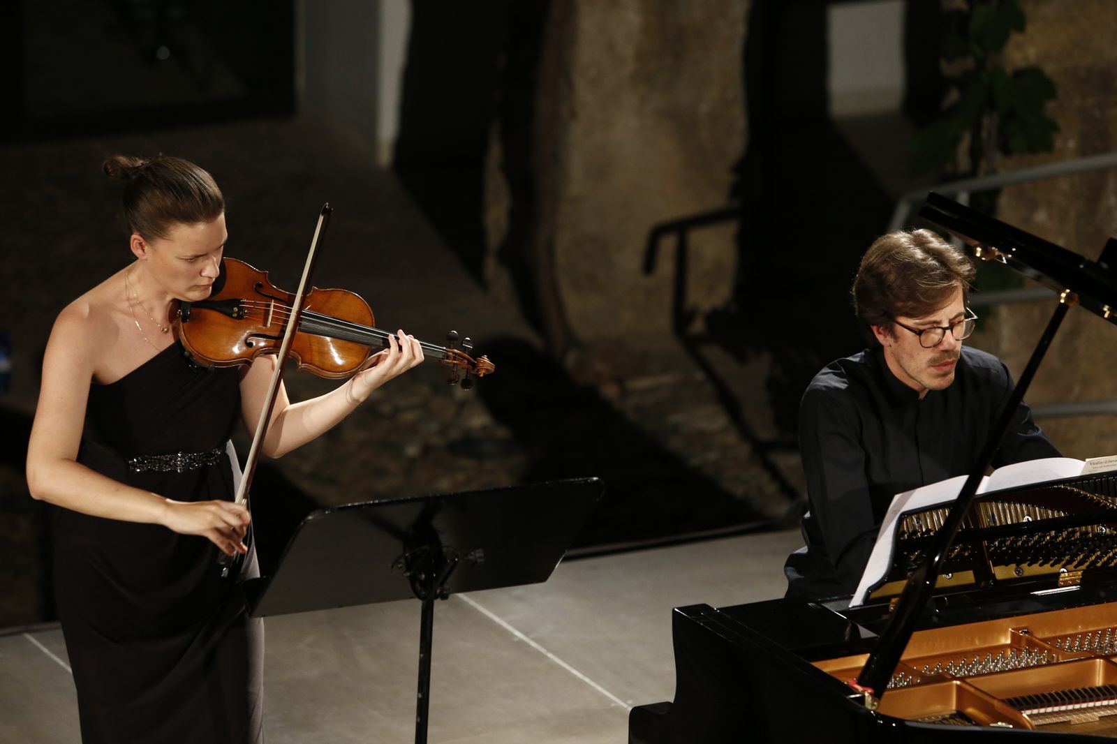 Las imágenes del recital del violinista Jolente De Maeyer y el pianista Nikolaas Kende