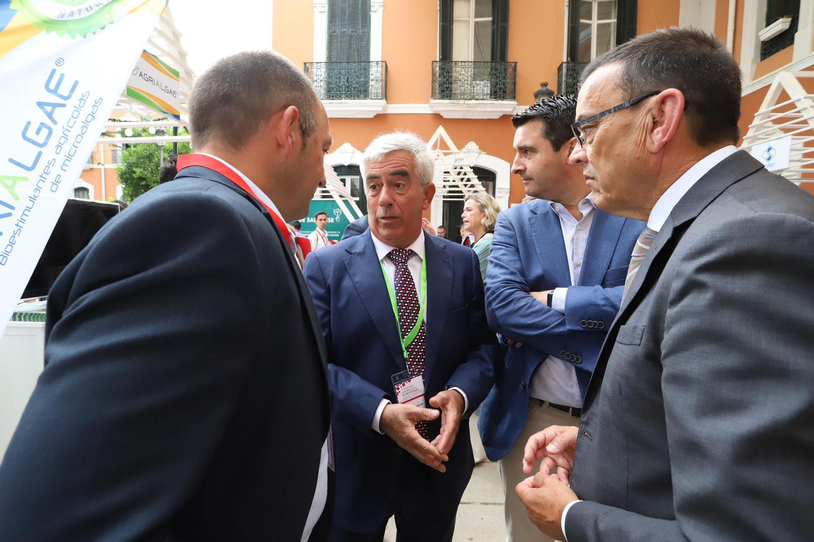 Imágenes de la inauguración del V Congreso de Frutos rojos