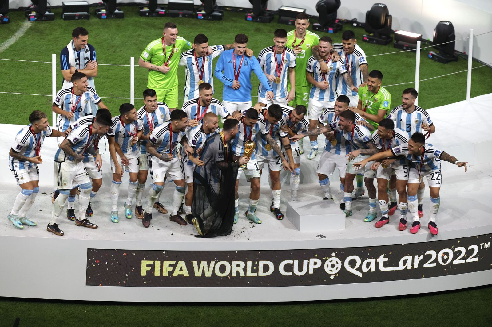 Las fotos de Messi con la Copa del Mundo