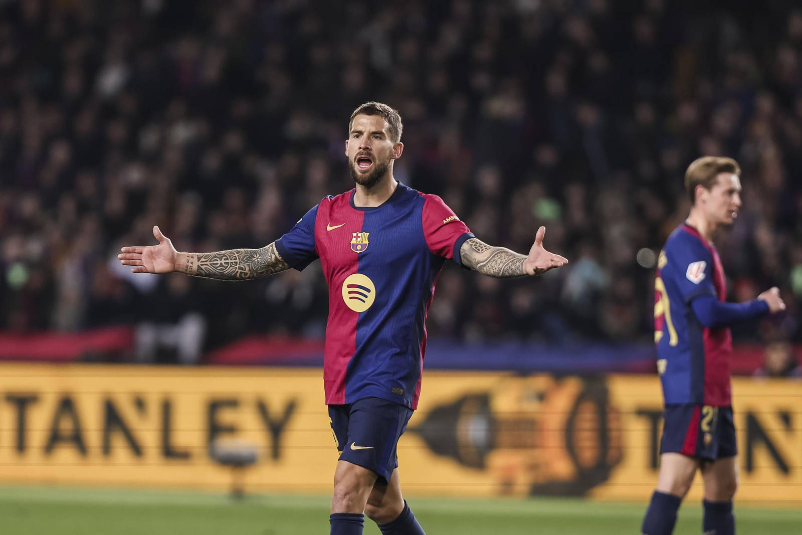 Las fotos del polémico Barcelona - Rayo Vallecano