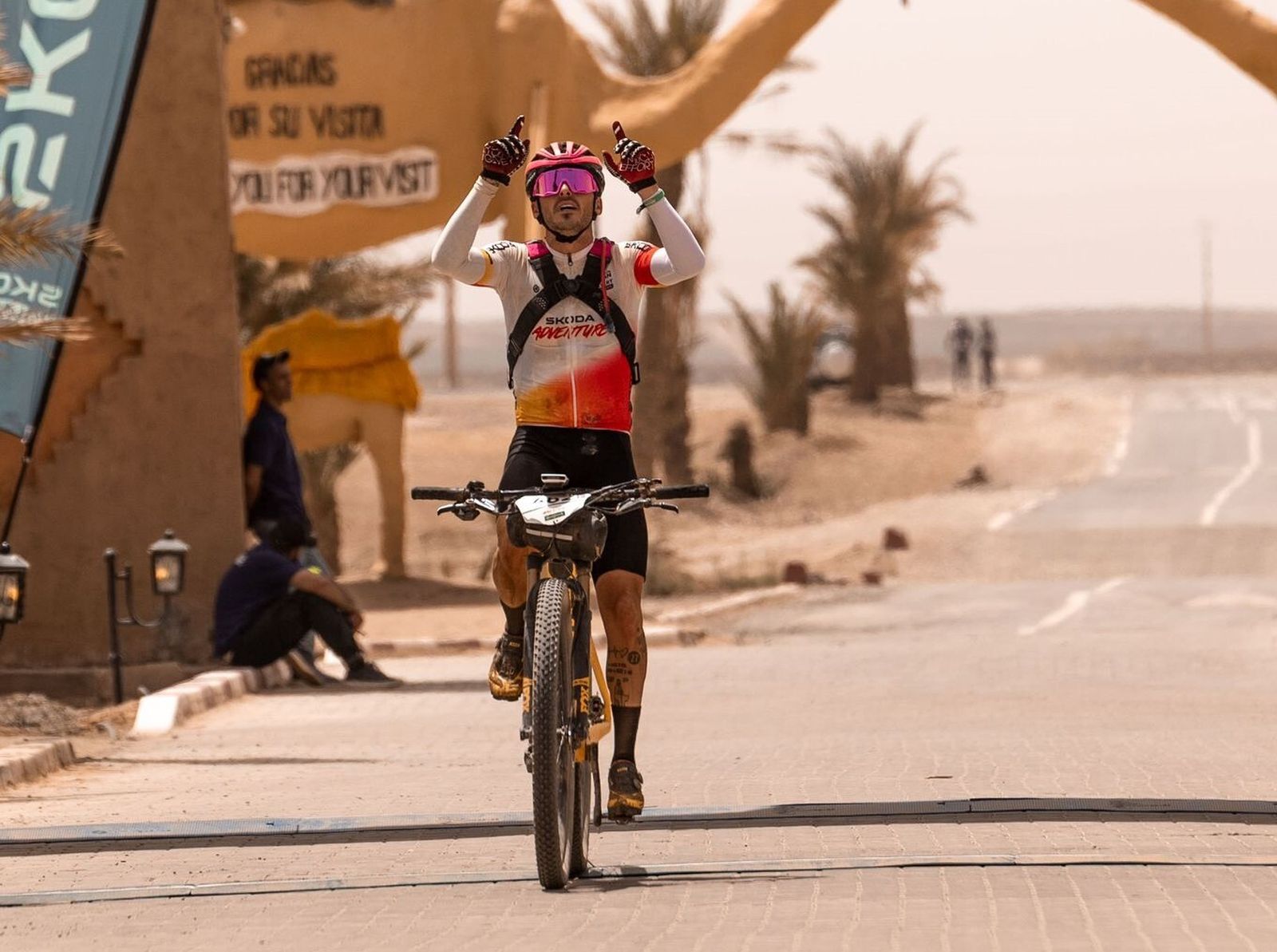 Chamba en la Titan Desert. @joseleuwphoto