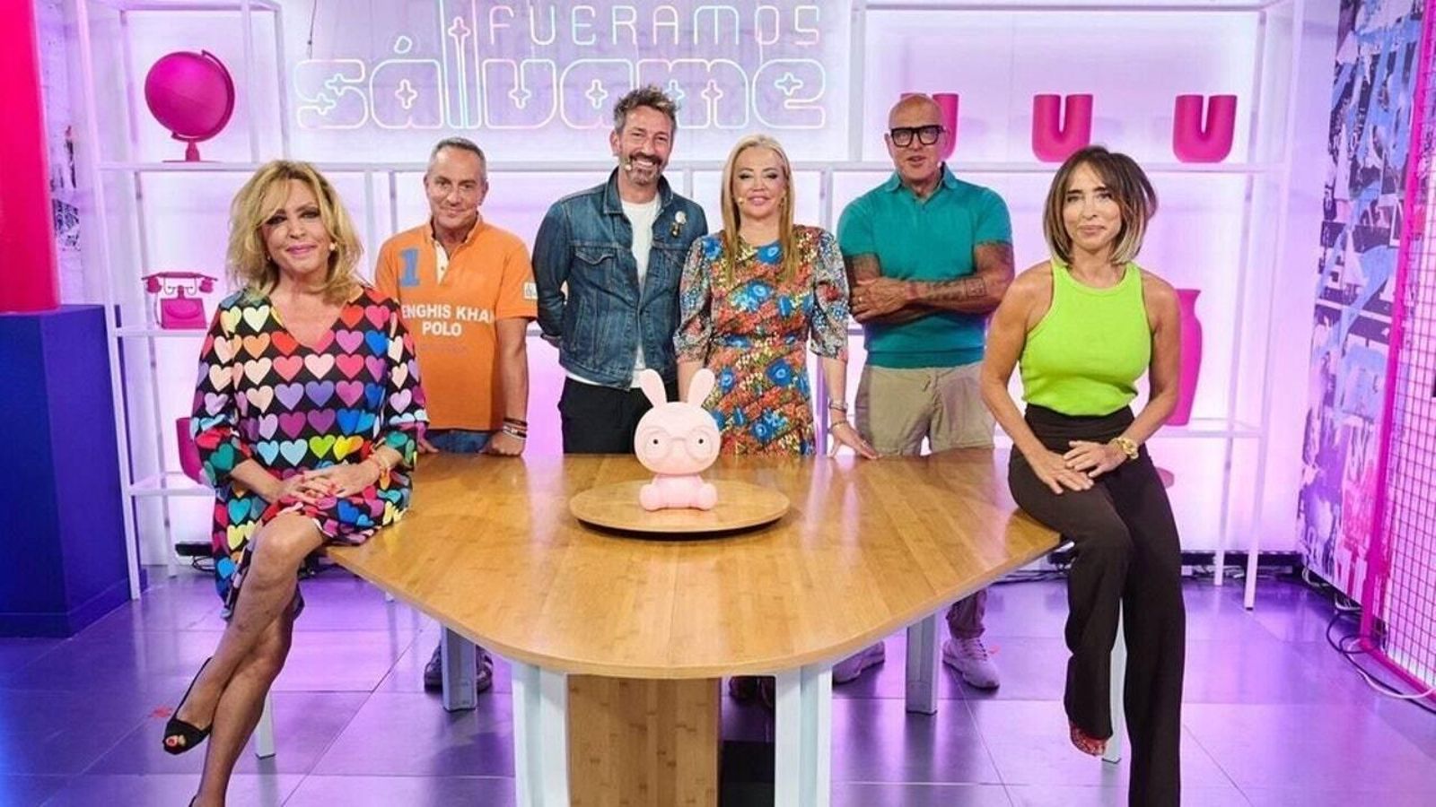 María Patiño presenta 'Ni que fuéramos', el nuevo 'Sálvame', que regresa hoy a la televisión de la mano de Ten.