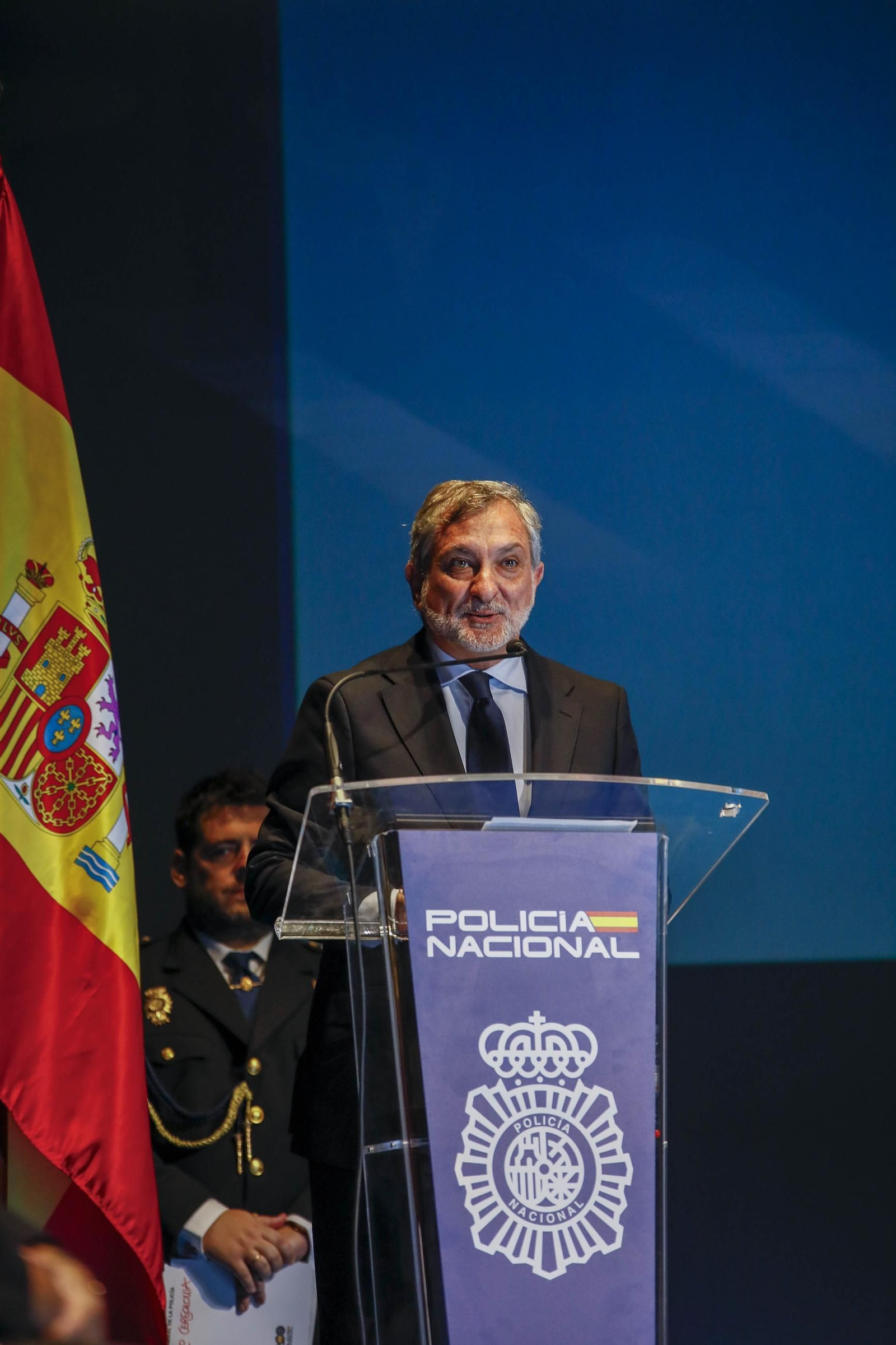 Las imágenes de la celebración del Patrón de la Policía Nacional en Almería, los Santos Ángeles Custodios