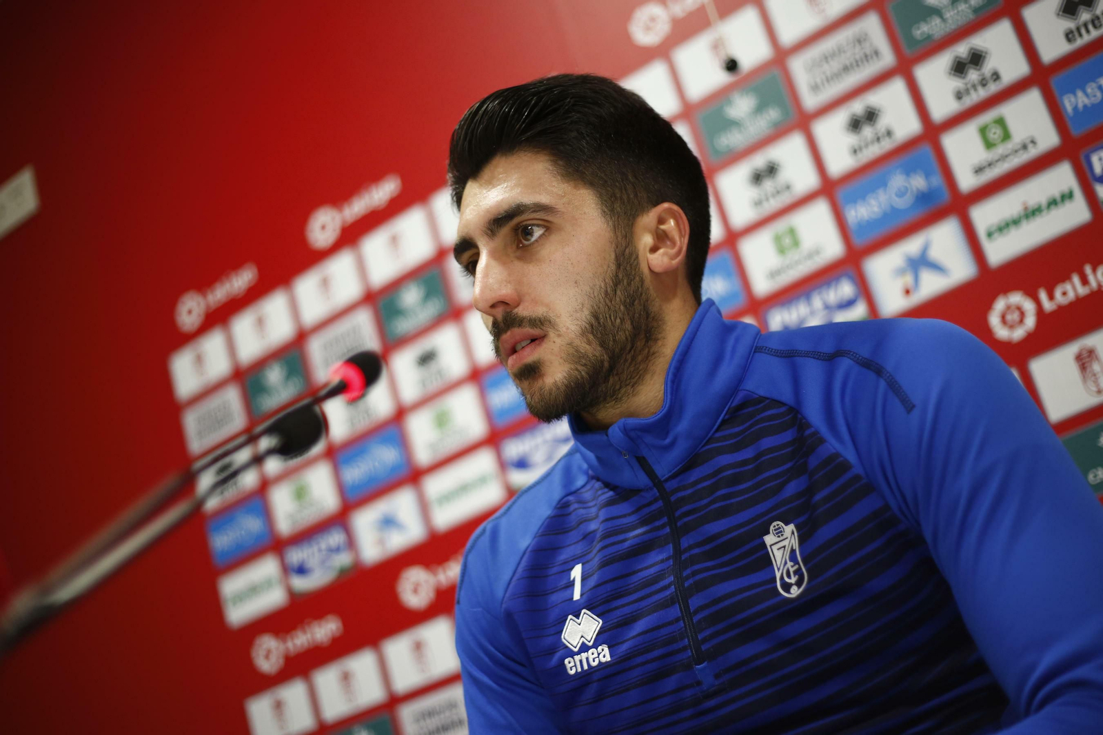 Rui Silva durante la rueda de prensa que dio en la Ciudad Deportiva del Granada CF.