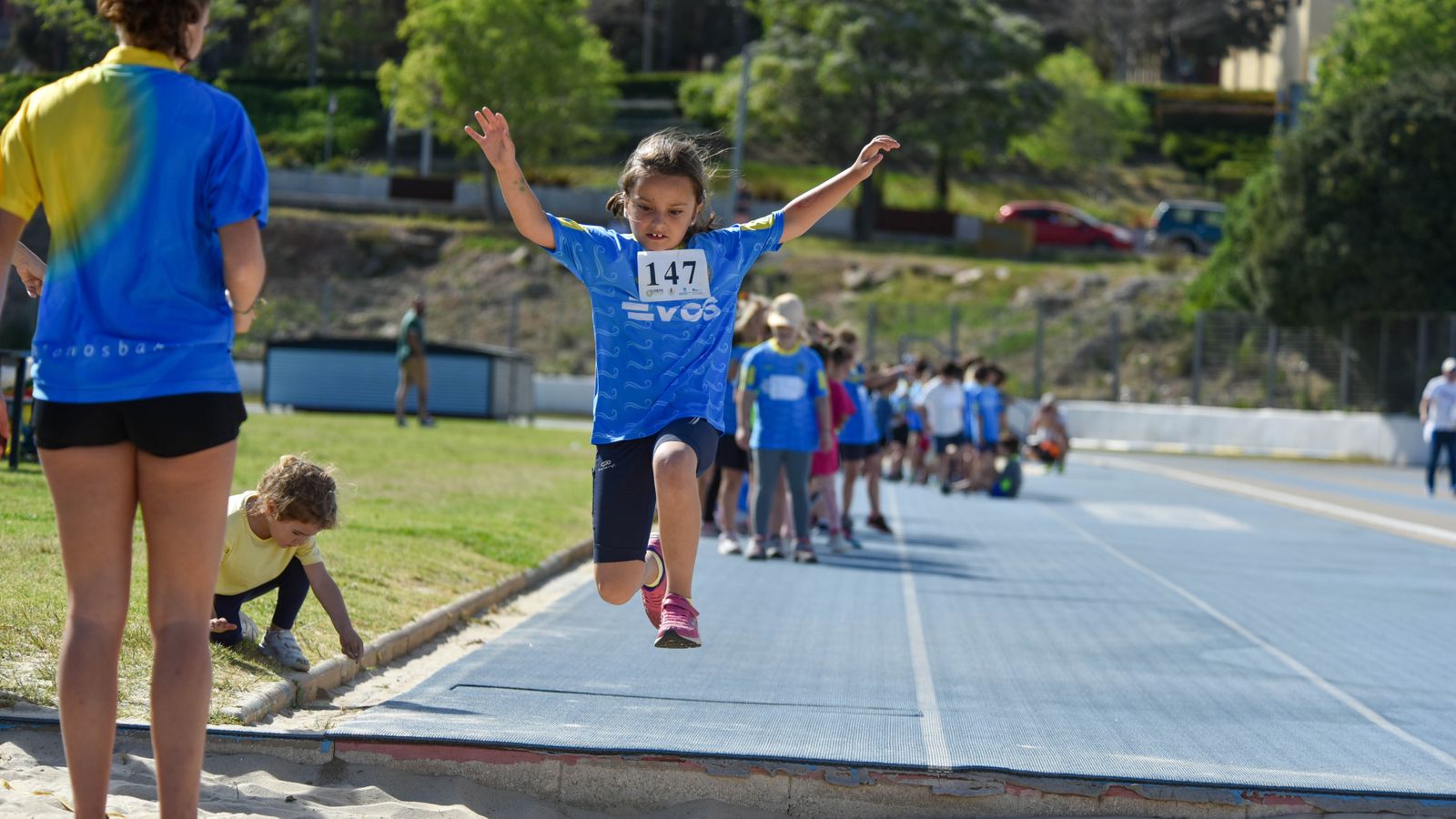 Final de los Juegos Municipales de Atletismo de Algeciras para categorías sub-8 y sub-10