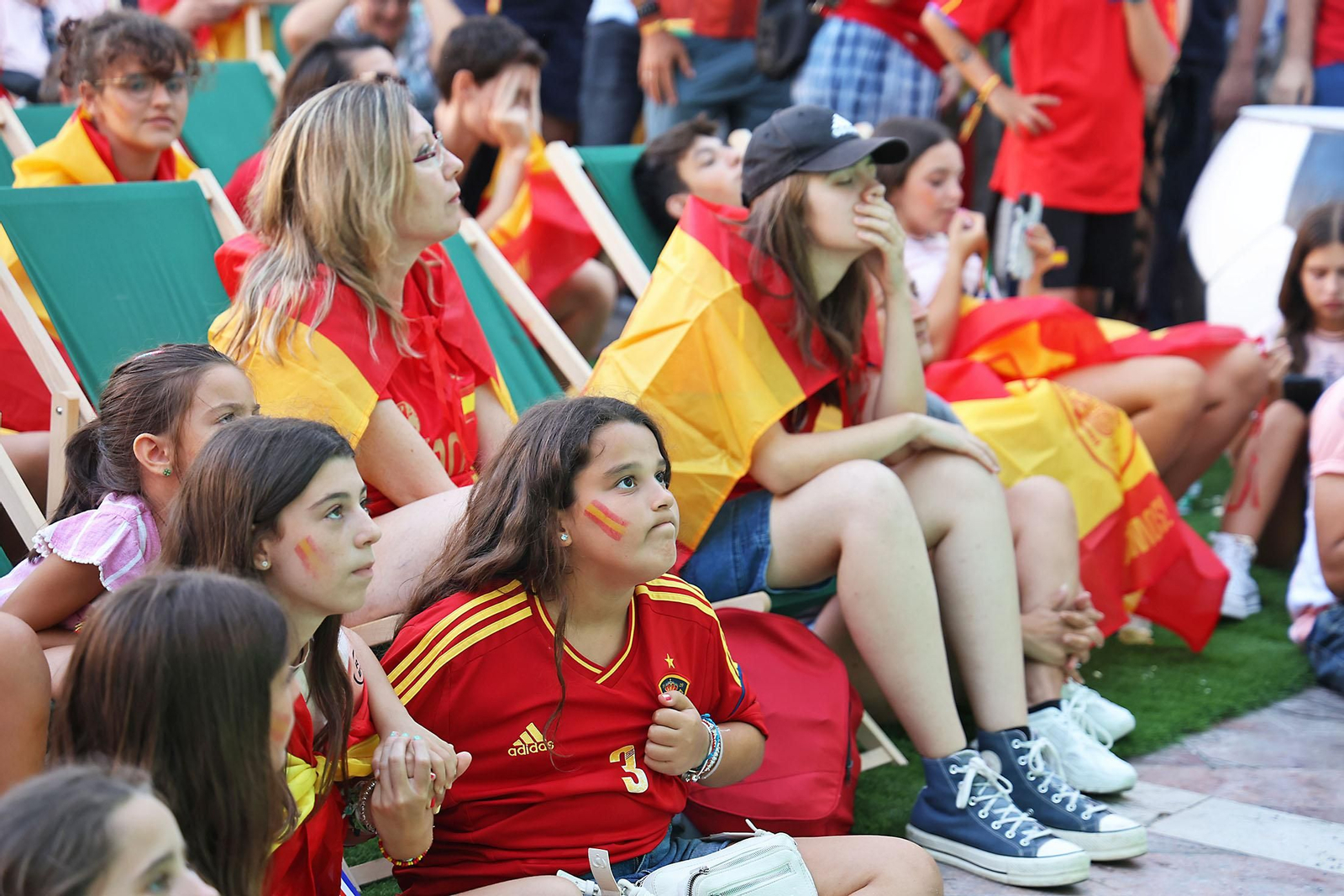 Imágenes de la Fan zone en Huelva de la Final de la Eurocopa entre Inglaterra y España Imágenes de la Fan zone en Huelva de la Final de la Eurocopa entre Inglaterra y España